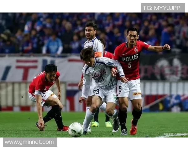 横滨水手迎战磐田山叶展现足球激情与团队精神的巅峰对决